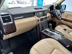 LAND ROVER RANGE ROVER TDV8 VOGUE +LOW MILES + TAN LEATHER + FINANCE AVAILABLE ON THIS VEHICLE +  - 2465 - 19