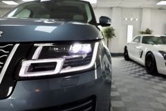 LAND ROVER RANGE ROVER SDV8 VOGUE SE + IMMACULATE + IVORY LEATHER + DEPLOYABLE. STEPS + - 2132 - 47