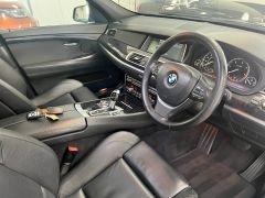 BMW 5 SERIES 530D SE GRAN TURISMO + £8300 OF EXTRAS + PAN ROOF + IMMACULATE +  - 2280 - 3