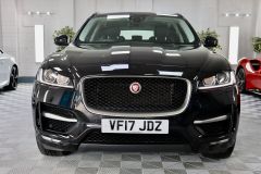 JAGUAR F-PACE R-SPORT AWD + BLACK & WHITE LEATHER + FULL SERVICE HISTYORY + 1 OWNER +  - 2060 - 4