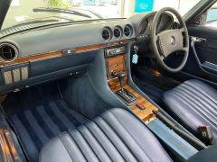 MERCEDES SL 350 SL + SOUGHT AFTER CLASSIC + WELL MAINTAINED - 2240 - 12