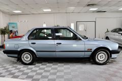 BMW 3 SERIES E30 325i SE + EXCEPTIONAL + RARE OPPORTUNITY + 32K MILES + 1 OWNER + GARAGE KEPT + - 2040 - 9