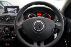 RENAULT CLIO DYNAMIQUE TOMTOM TCE + IMMACULATE + 1 OWNER FROM NEW + NEW SERVICE & MOT + FINANCE ARRANGED + - 2136 - 25