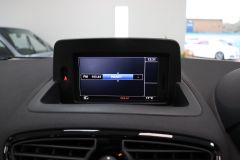 RENAULT CLIO DYNAMIQUE TOMTOM TCE + IMMACULATE + 1 OWNER FROM NEW + NEW SERVICE & MOT + FINANCE ARRANGED + - 2136 - 20