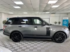 LAND ROVER RANGE ROVER TDV6 VOGUE + GLASS PAN ROOF + FULL LAND ROVER SERVICE HISTORY + FINANCE ARRANGED +  - 2244 - 11