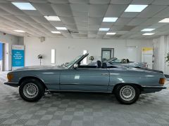 MERCEDES SL 350 SL + SOUGHT AFTER CLASSIC + WELL MAINTAINED - 2240 - 5