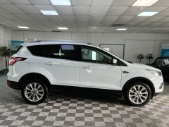 FORD KUGA TITANIUM EDITION 4X4 AUTOMATIC + 1 OWNER FROM NEW + NEW SERVICE & MOT + FINANCE ARRANGED +  - 2334 - 11