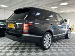 LAND ROVER RANGE ROVER SDV8 VOGUE SE + IVORY LEATHER + 1 LADY OWNER FROM NEW + FULL HISTORY +  - 2417 - 9