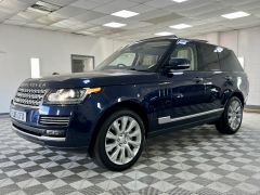 LAND ROVER RANGE ROVER SDV8 AUTOBIOGRAPHY + LOIRE BLUE WITH IVORY LEATHER + 1 OWNER + FULL LAND ROVER HISTORY +  - 2313 - 6