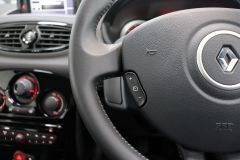 RENAULT CLIO DYNAMIQUE TOMTOM TCE + IMMACULATE + 1 OWNER FROM NEW + NEW SERVICE & MOT + FINANCE ARRANGED + - 2136 - 21
