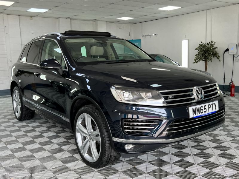 Used VOLKSWAGEN TOUAREG in Cardiff for sale
