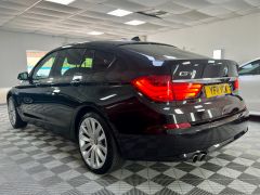 BMW 5 SERIES 530D SE GRAN TURISMO + £8300 OF EXTRAS + PAN ROOF + IMMACULATE +  - 2280 - 8