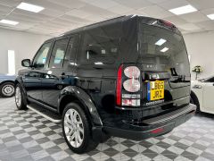 LAND ROVER DISCOVERY SDV6 HSE + IMMACULATE + FULL LAND ROVER HISTORY + LOW MILES +  - 2110 - 8